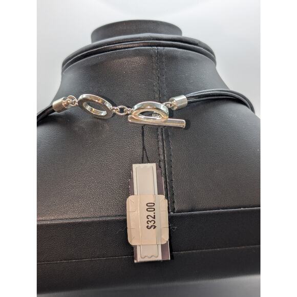 Anne Klein NWT Bullseye Pendant Black Corded Silver Tone Toggle Clasp Necklace - Picture 3 of 5